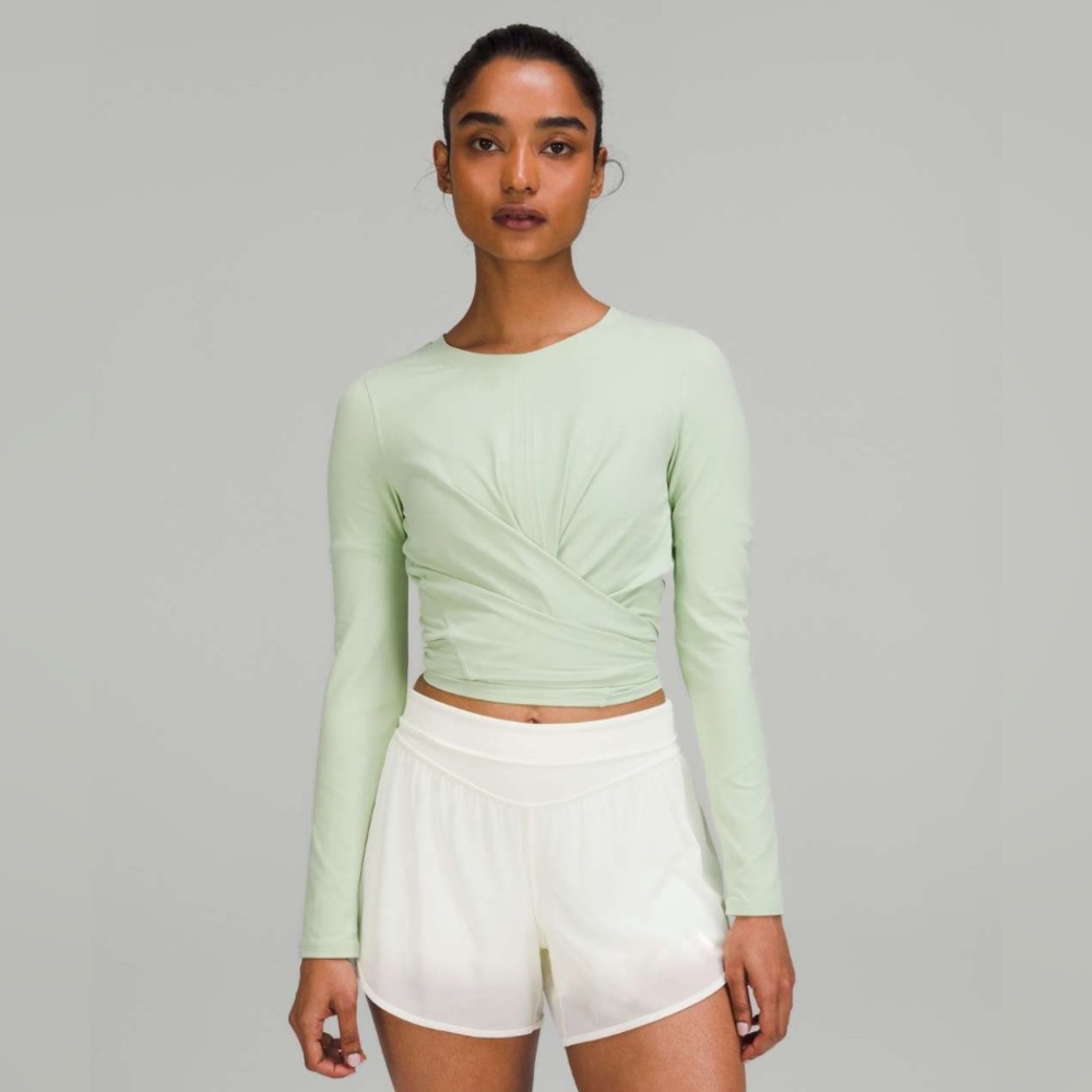 💚 Lululemon Time to Restore Nulu Long Sleeve Shirt